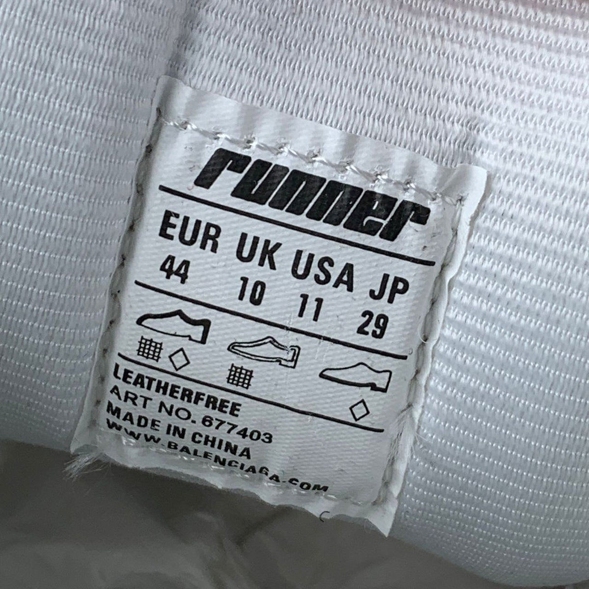 Balenciaga Runner Sneaker Graffiti 'White'