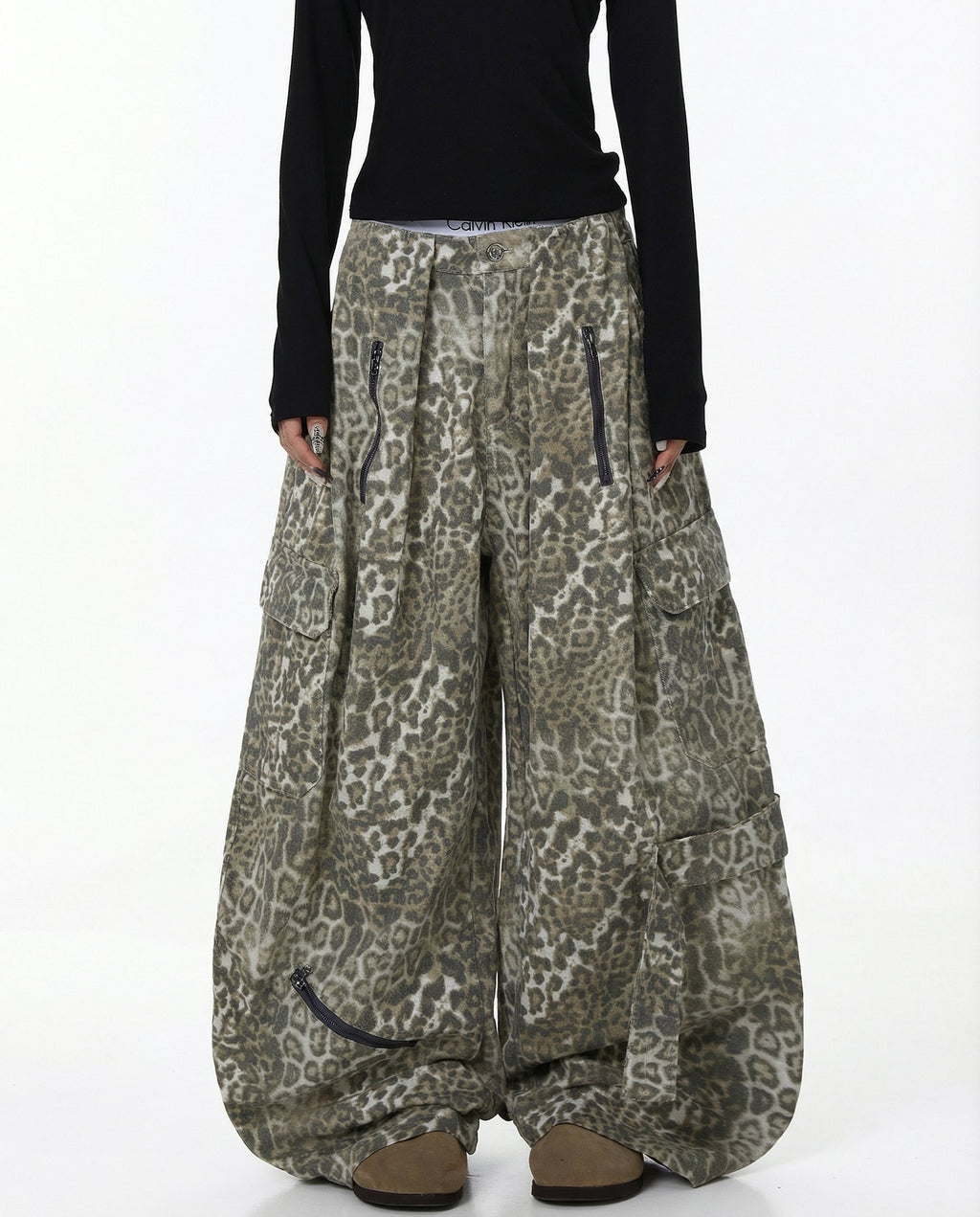 Multi Pockets Zip Leopard Unisex Baggy Cargo Jeans