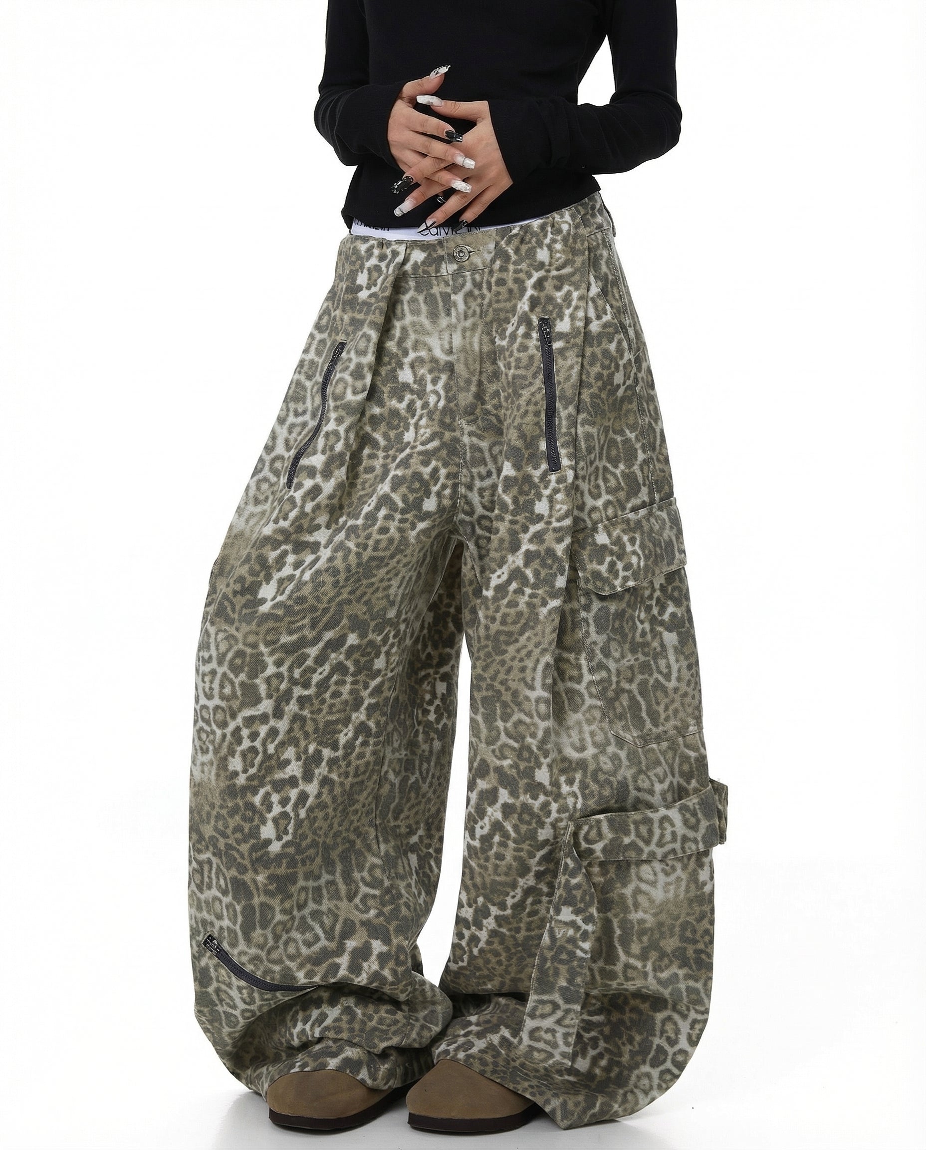 Multi Pockets Zip Leopard Unisex Baggy Cargo Jeans