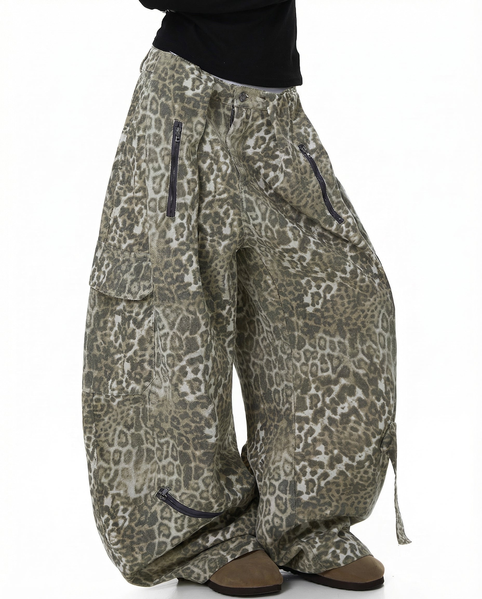 Multi Pockets Zip Leopard Unisex Baggy Cargo Jeans