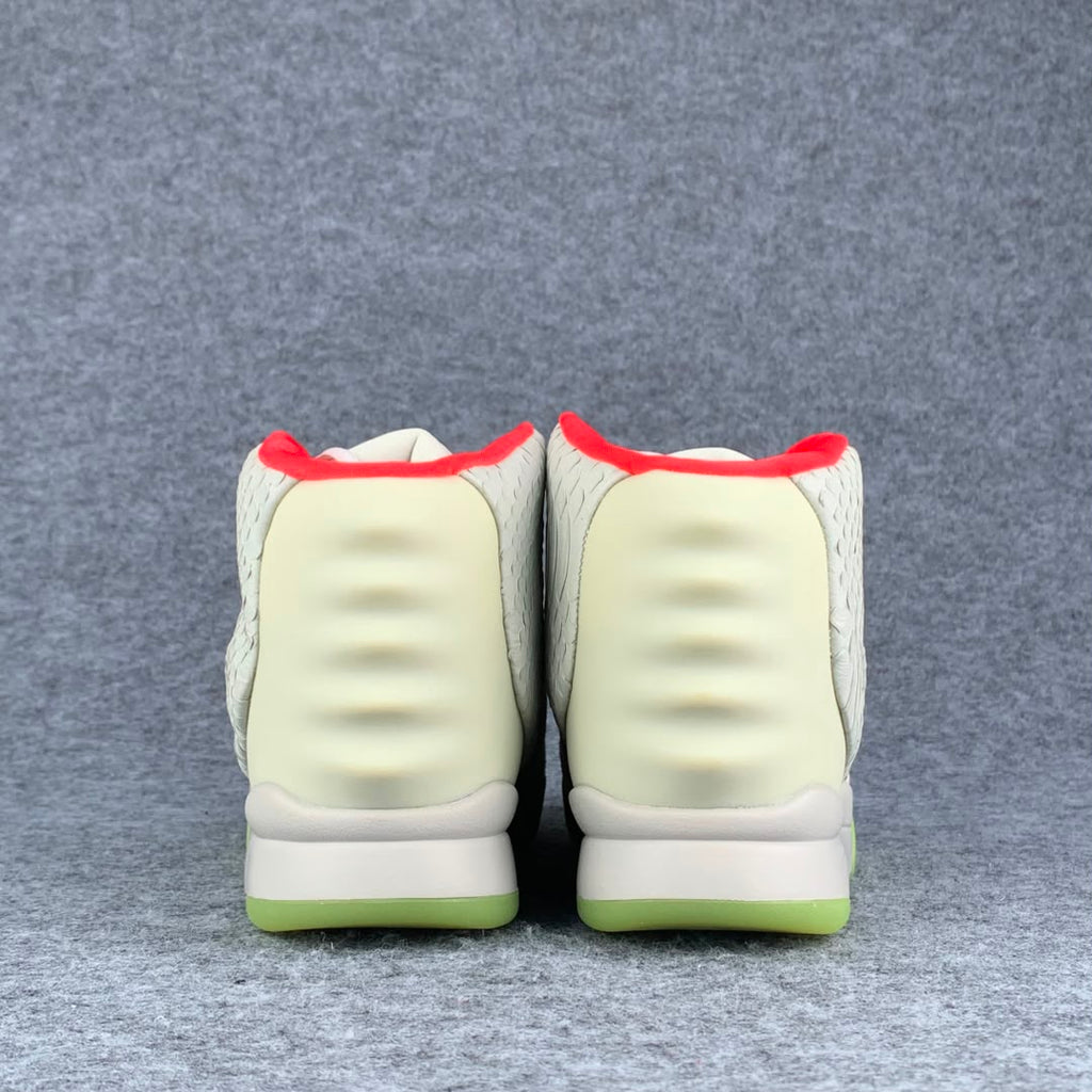 Air Yeezy 2 NRG 'Pure Platinum'