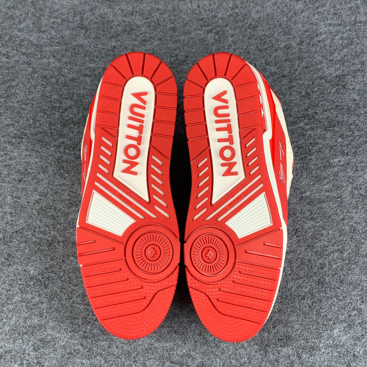 LV Trainer Low '#54 Signature 'Red White'