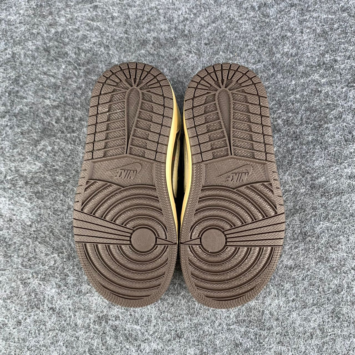 Travis Scott x Air Jordan 1 Low OG PS 'Reverse Mocha'