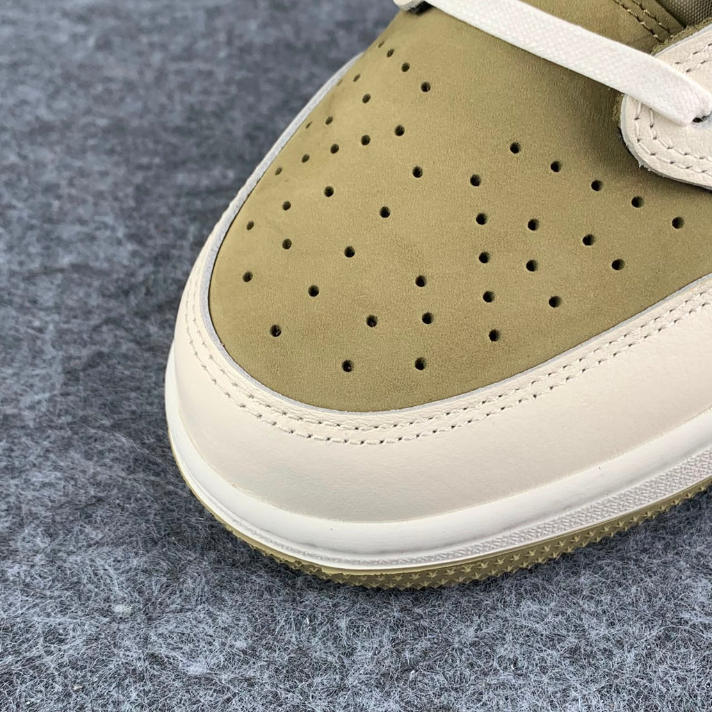 Travis Scott x Air Jordan 1 Low 'Golf' (B-Grade Version)