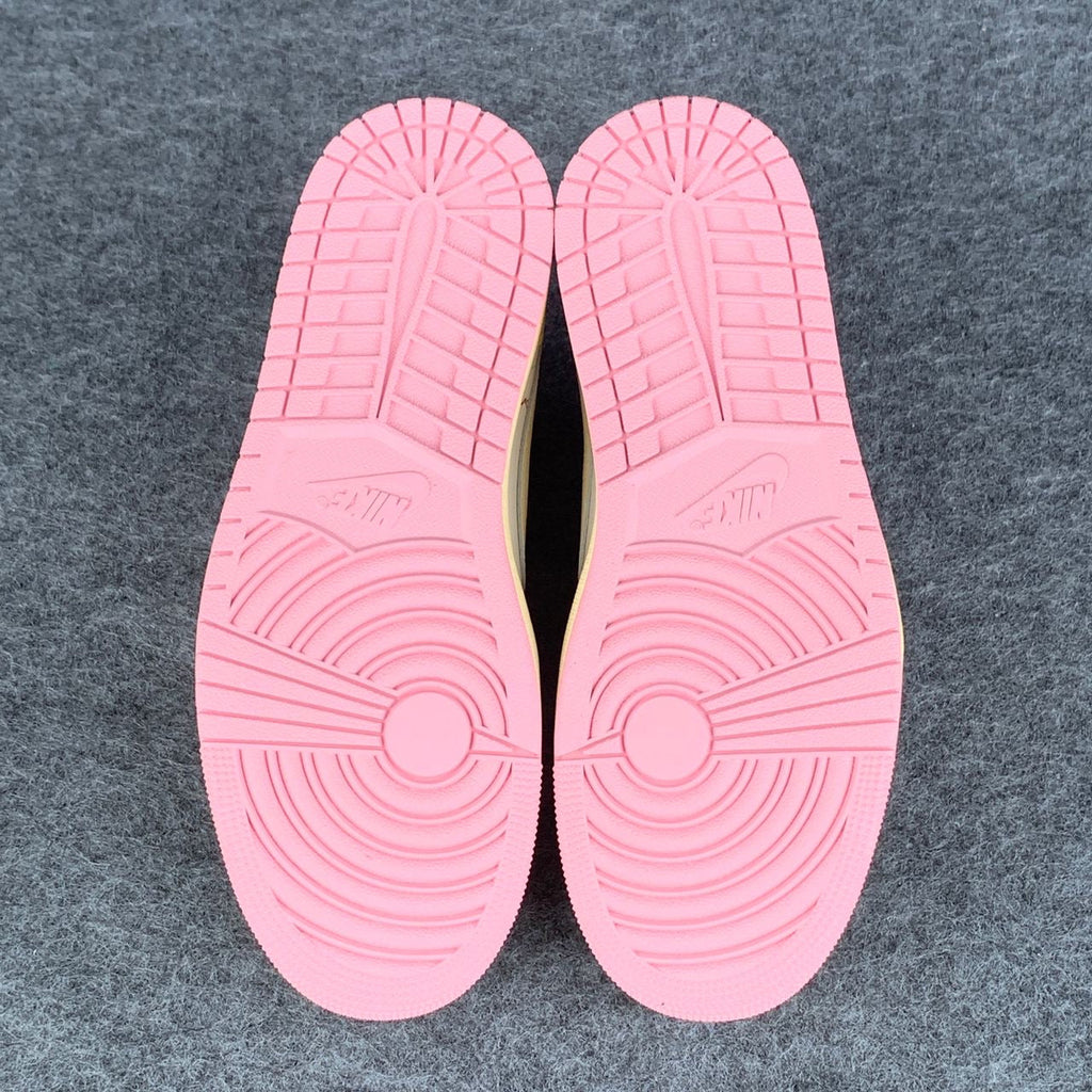 Travis Scott x Air Jordan 1 Low OG SP 'Muslin/Shy Pink'