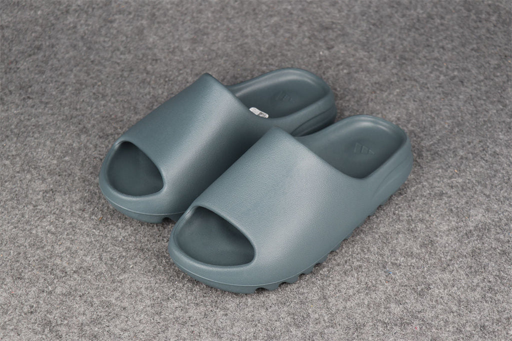 Yeezy Slides 'Slate Marine'